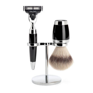 Mühle Barbersæt med Mach3 Skraber, Silvertip FibreÂ® Barberkost og Holder, Stylo, Sort Kunstharpiks