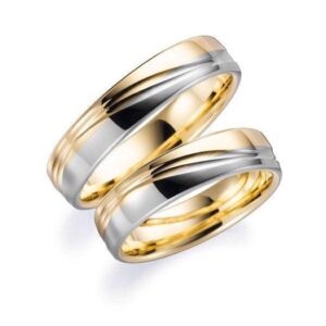Aagaard Vielsesringe i 14 kt hvidguld og guld med graveret linjer