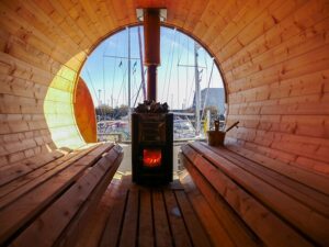 Go Dream SAUNA & ISVANDSKAR FOR 2 HOS SURF AGENCY- Oplevelsesgaver WELLNESS - Surf Agency åbnede i 2016 deres surf-oase på Fiskerivej i Aarhus. De