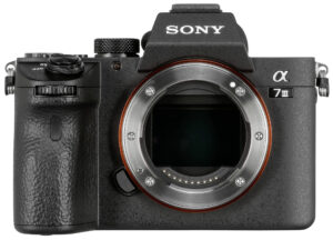 Sony Alpha A7 III Spejlløst Kamera - 24,2 MP, 4K, 5-akset billedstabilisering, WiFi/Bluetooth - Sort