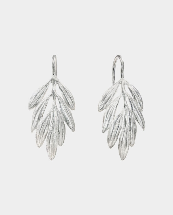 Ylenia - sølv-øreringe formet som olivengrene