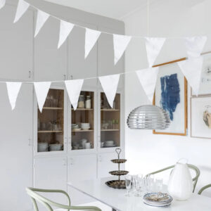 Langkilde&Søn - Elegant hvid flagranke med 40 flag